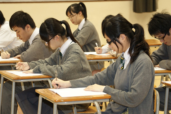 内地学生如何报考dse 内地生和香港生参加dse的区别